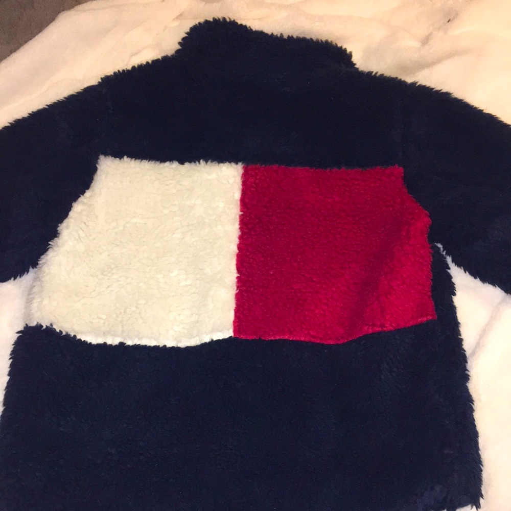 💎NWT Beautiful Tommy Hilfiger warm jacket - Picture 4 of 8